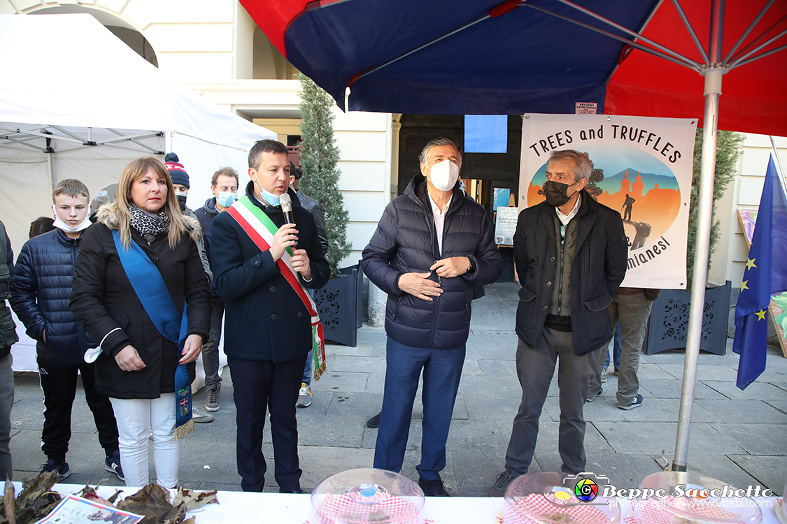 VBS_6024 - 10.ma Fiera Nazionale del Tartufo e Fiera dei Santi.jpg